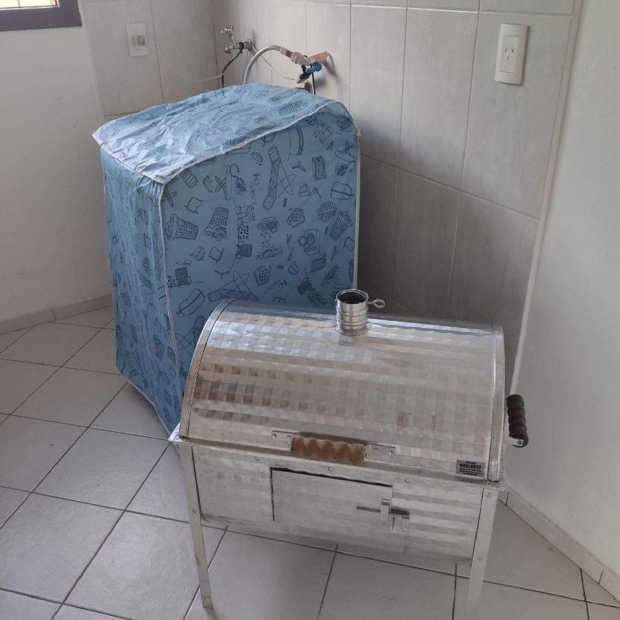 Casa De 2 Quartos Na Praia Da Joaquina フロリアノポリス エクステリア 写真